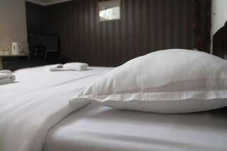 Отель Hotel Tarnava - Oldtown House Велико-Тырново Двухместный номер эконом-класса с 1 кроватью или 2 отдельными кроватями - Мансарда-3